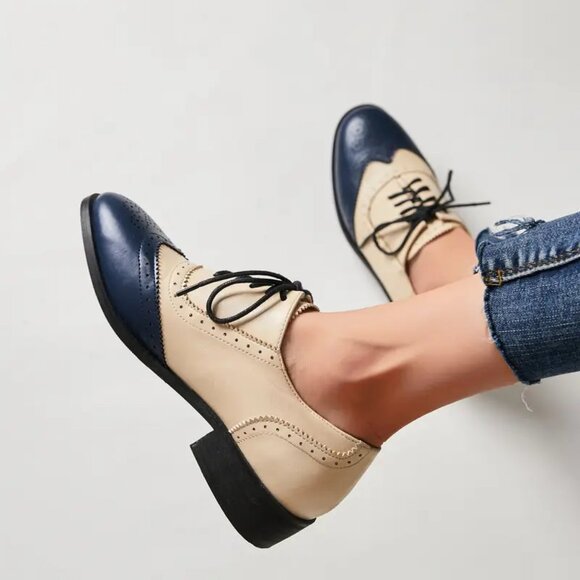 British-Inspired Women's Retro Low Heel Oxford - Picture 1 of 4